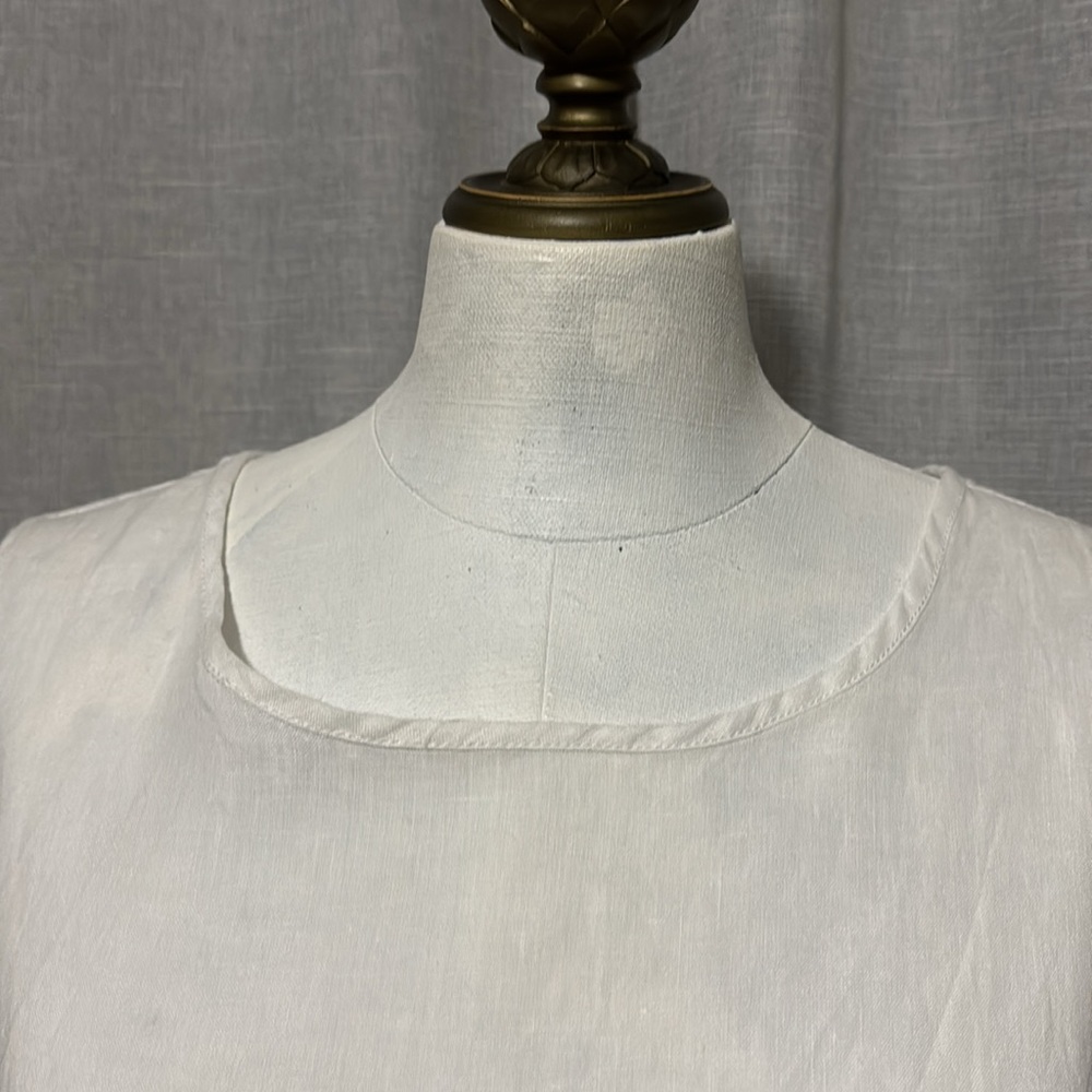 100% Linen-Artisan NY Tank Top-Sz L-Sleeveless-White-Navy Embroidery-EUC - Picture 4 of 15